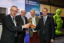 ITB Berlin 2017 - Eröffnungsrundgang: Belgien - Hans-J.Kremer, Meeting & Incentive Manager, Belgische Botschaft (l.); S.E. Ghislain Jean Maurice D'hoop, Botschafter von Belgien; Michael Müller, Regierender Bürgermeister von Berlin (r.)