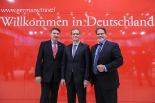 ITB Berlin 2017 - Eröffnungsrundgang: Deutsche Zentrale für Tourismus - Burkhard Kieker, Geschäftsführer, visitBerlin; Michael Müller, Regierender Bürgermeister von Berlin; Reinhard Werner, Kaufmännischer Vorstand, Deutsche Zentrale für Tourismus (v.l.n.r.)